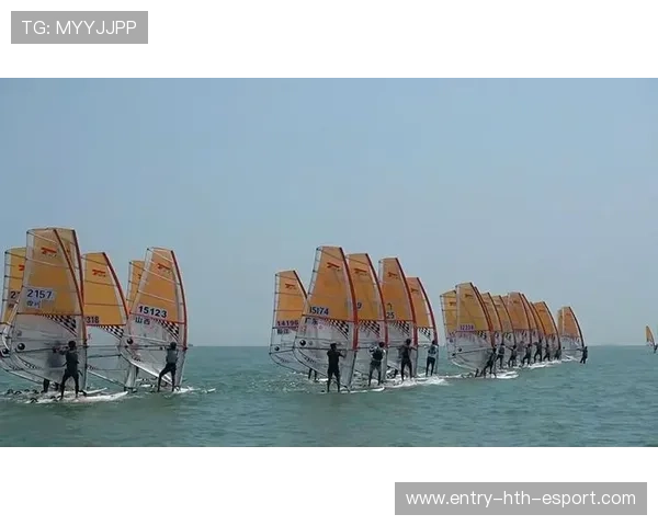 帆板青训营以环保课为必修,年轻运动员备受教育影响 帆板青训营以环保课为必修,年轻运动员备受教育影响