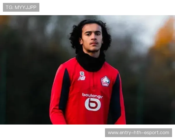 3球1助攻！17岁法国锋线新星惊艳亮相，切尔西拜仁争夺激烈，法国锋线身价