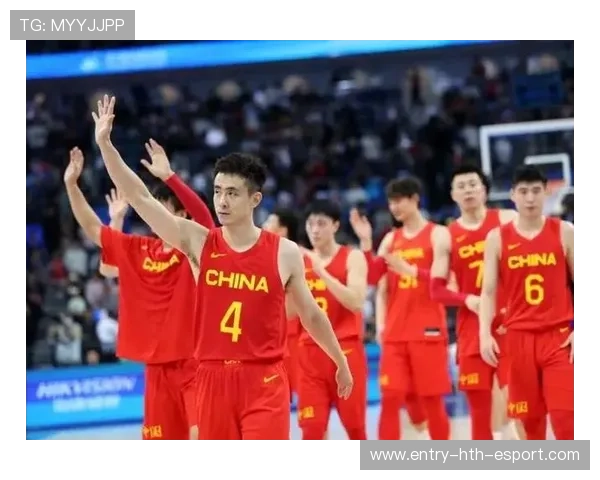 中国男篮用汗水赢得未来，中国男篮用球